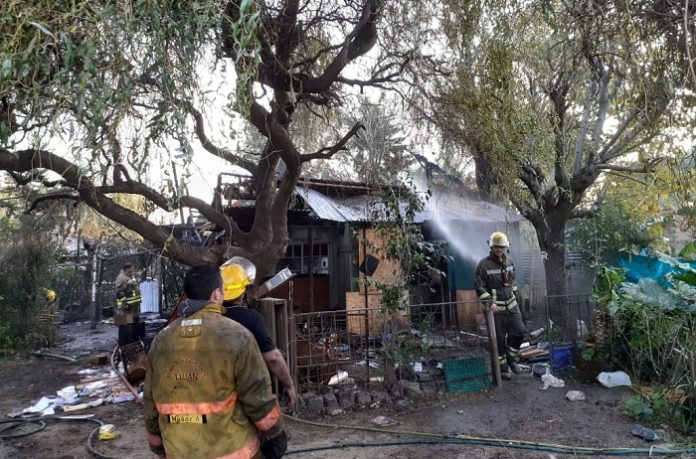 Incendio Casa Barrio Americano