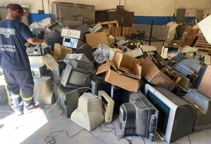 Residuos de Aparatos Electricos y Electronicos