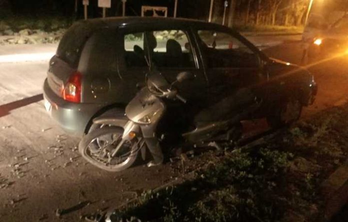Choque auto y moto Beschtedt