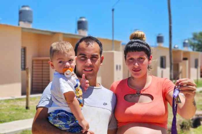 Relocalizan 41 familias de zonas inundables