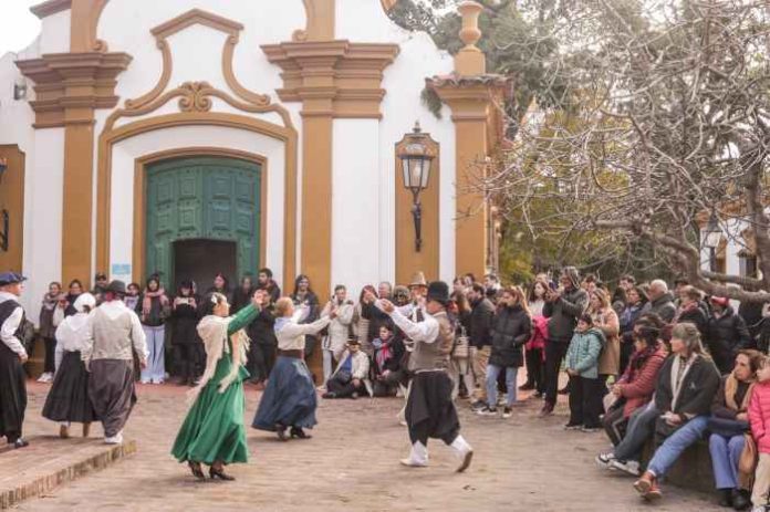 Danzas 25 de Mayo