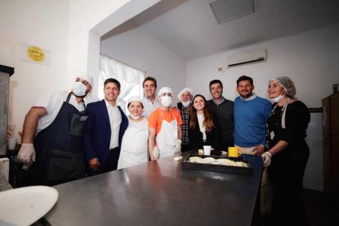 Axel Kicillof Taller Protegido Municipal