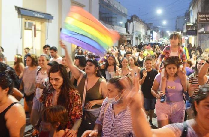 Marcha orgullo Luján
