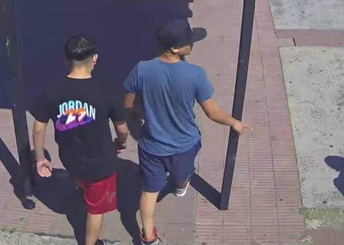 Menores robo de moto