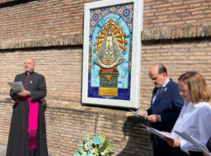 Virgen de Luján Vaticano Embajada