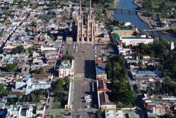 Ingreso a Luján Avenida Nuestra Señora de Luján