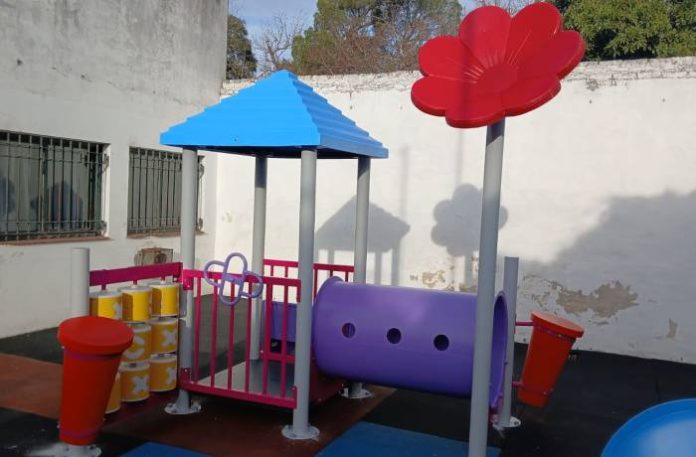 Juegos infantiles en escuelas 1